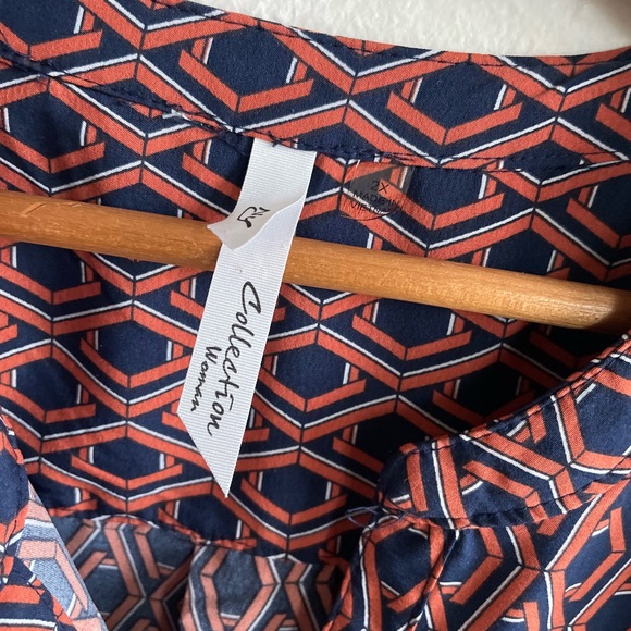 NY Collection Plus Size 3/4 Roll Tab Sleeve Y-Neck Blouse - Picture 5 of 5